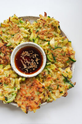 Zucchini-Cabbage Pancake (egg-free!)