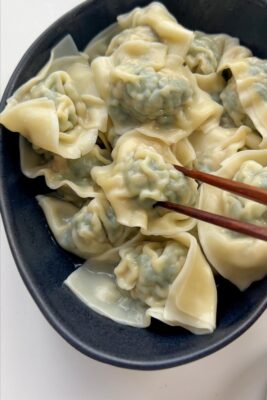 Ji Cai Wonton (Shanghainese Shepherd’s Purse Wontons)