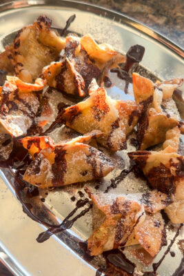 pistachio cannoli rangoons (wonton wrapper hack)